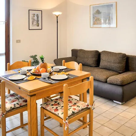 Residenz Il Lauro 151s Apartmán